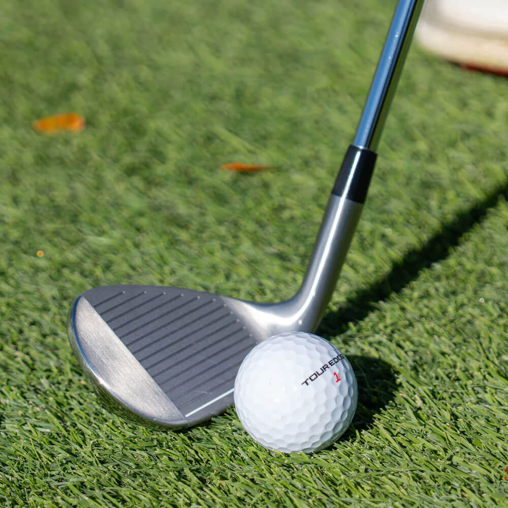 Tour Edge Hot Launch Max VibRCor Wedge