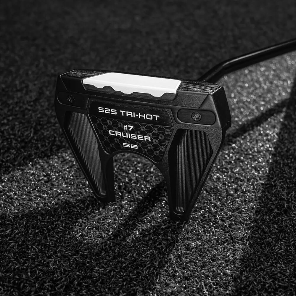 Odyssey Square 2 Square Tri-Hot Black Cruiser PutterOdyssey Square 2 Square Tri-Hot Black Cruiser Putter